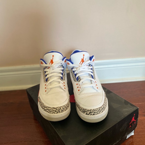 Size 13 Jordan Retro 3 NY Knicks! Worn once and are in perfect condition. - Picture 6 of 6